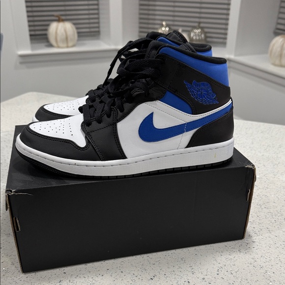 Nike High-Top Sneakers in Black, White, and Blue - Picture 5 of 5